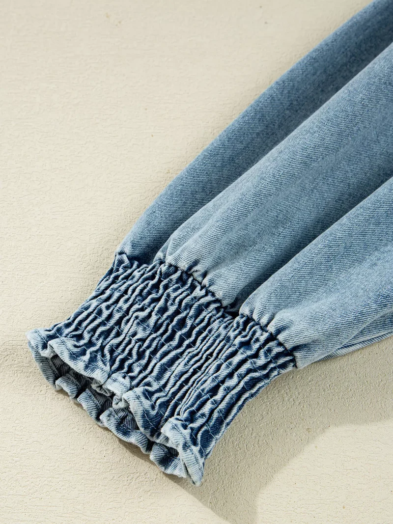 Mini-jurk van denim met geplooide manchetten en wijde pijpen
