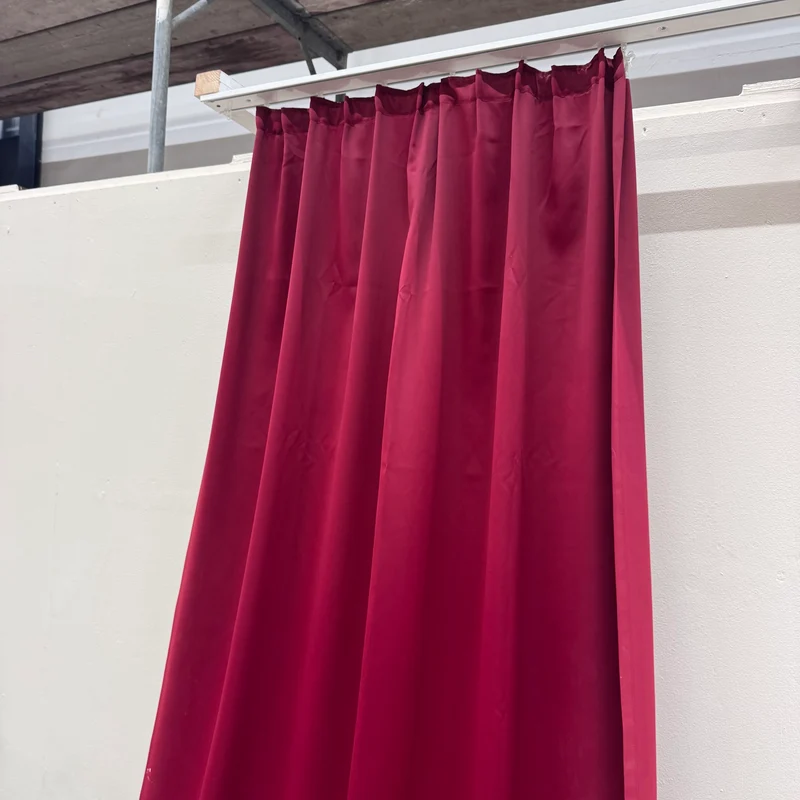 Gardine Dunkelrot 285x275 Verdunkler Vorhang Gebraucht
