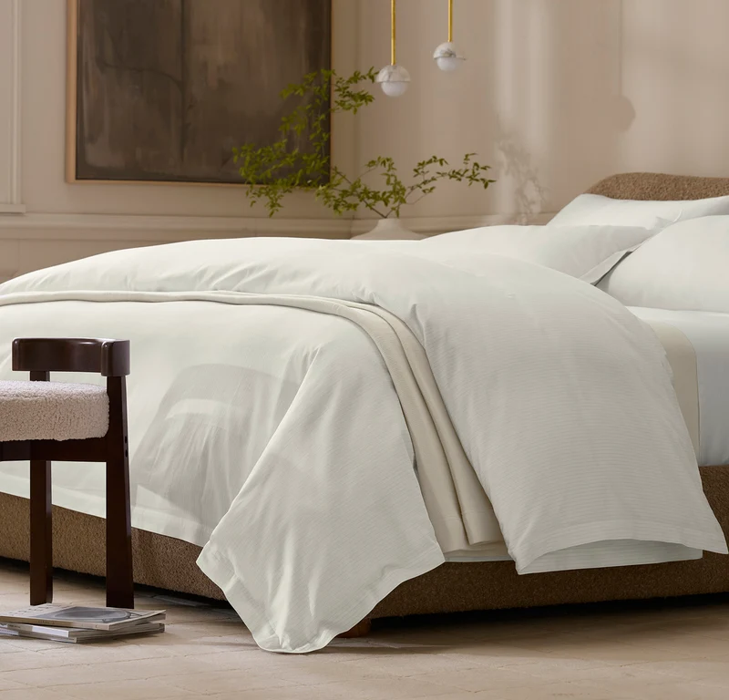 Signature Hemmed Duvet Set - White/Oak Delicate Stripe