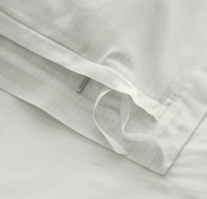 Signature Hemmed Duvet Set - White/Oak Delicate Stripe