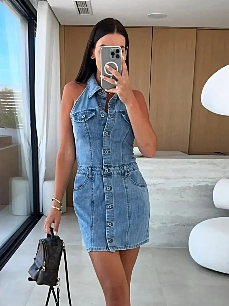 Stijlvol mouwloos denim mini-jurkje met knoopjes en zakken – licht elastisch model