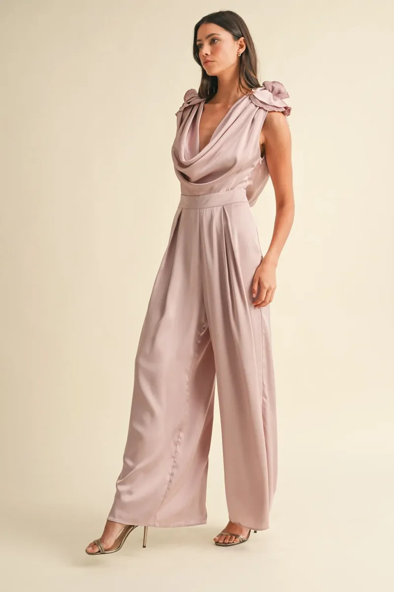 MABLE Jumpsuit met 3D-bloemenapplicaties en diepe colkraag