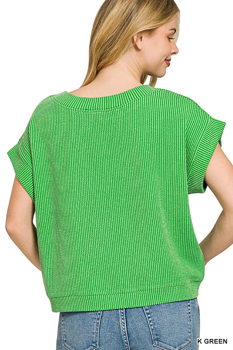 Stijlvolle top met ribbels en korte mouwen, gemaakt van zachte stretchstof - Modern, vrouwelijk silhouet