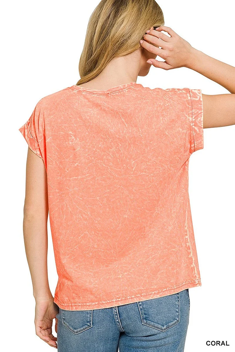 Casual T-shirt met borstzak - Vintage wassing, ronde hals, opgerolde manchetten en een relaxte pasvorm.