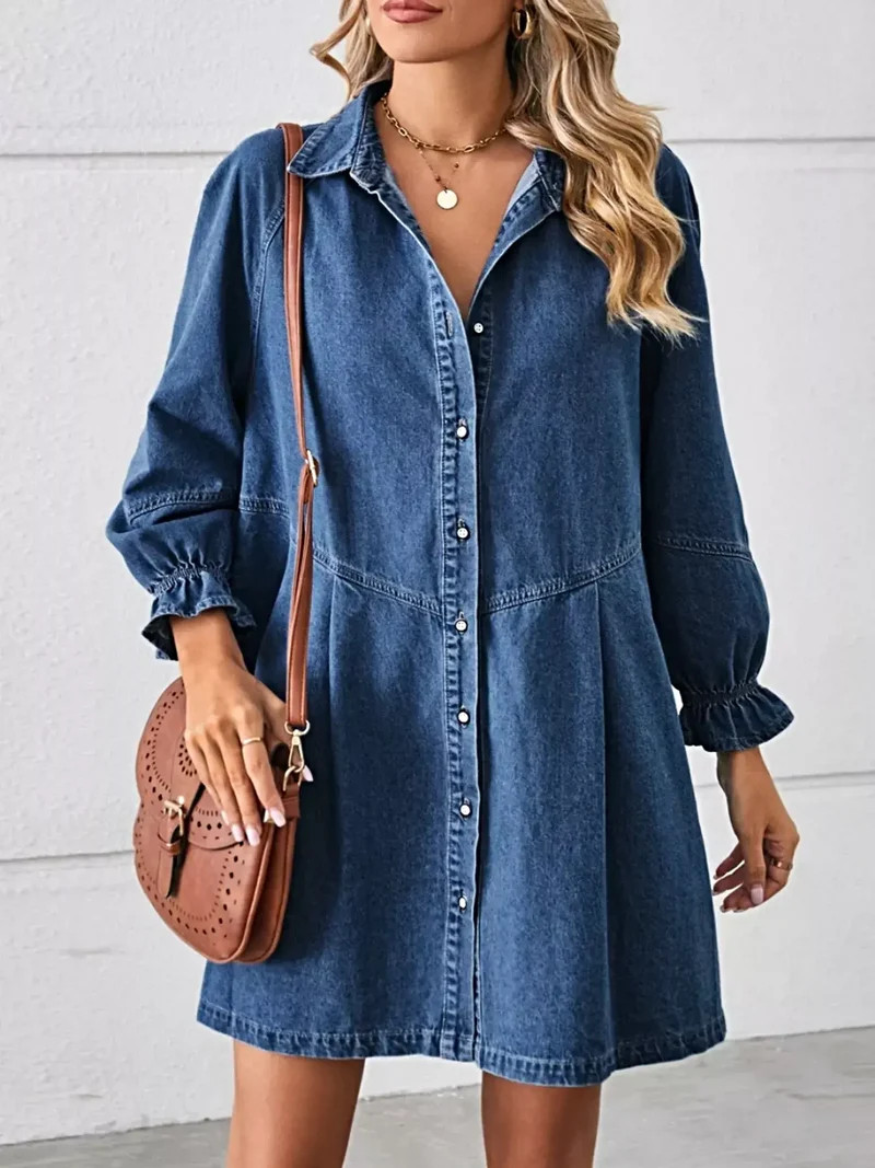 Chique denim jurk met ruches aan de manchetten en knoopdetails - 95% rayon, klassieke stijl