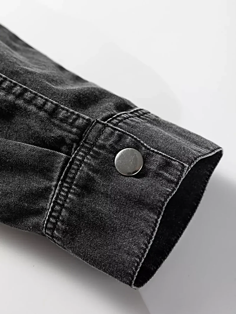 Denim overhemdjurk met borstzak en onafgewerkte zoom - 100% katoen, losse pasvorm