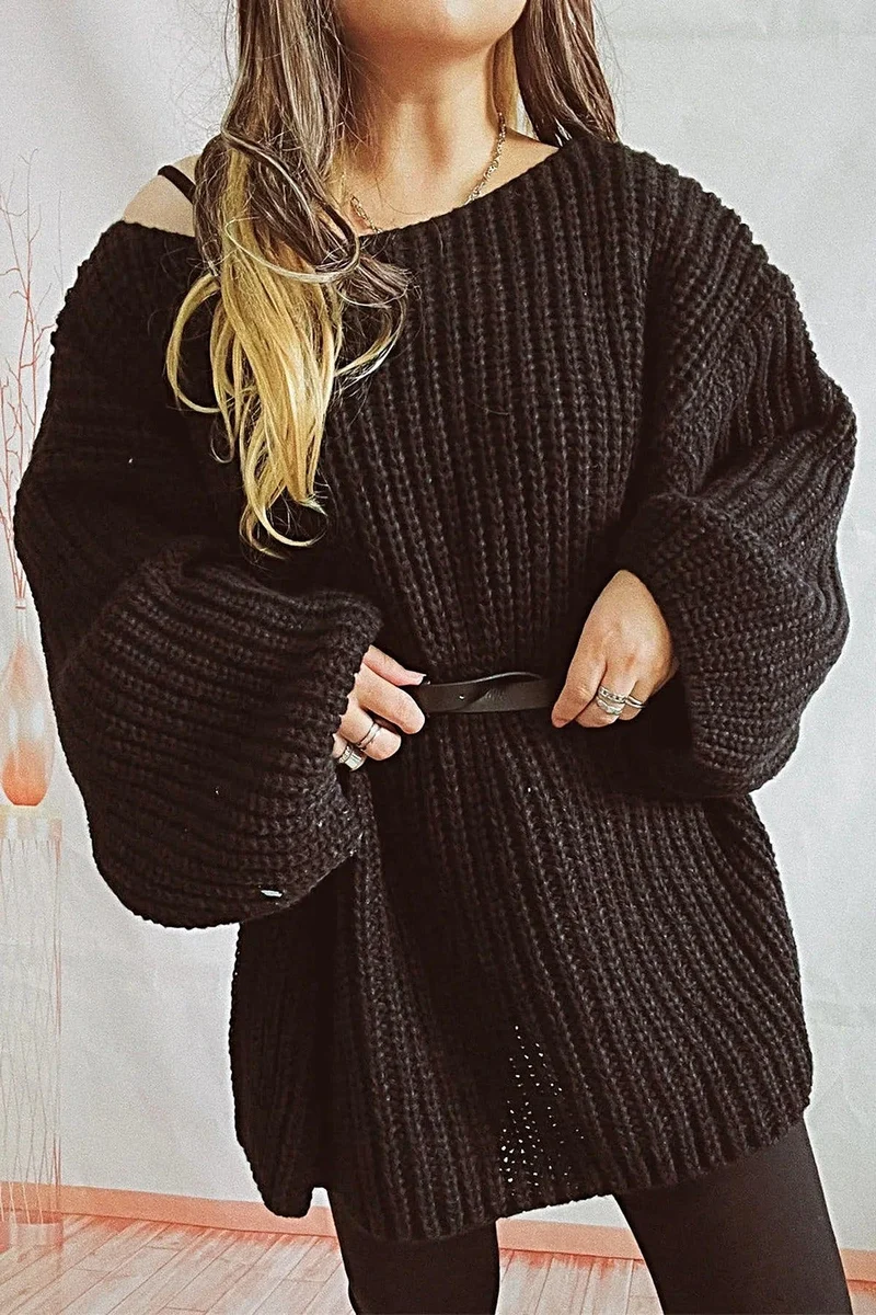 Comfortabele mini-trui-jurk met riem, boothals en verlaagde schouders, met een gemiddelde stretch.