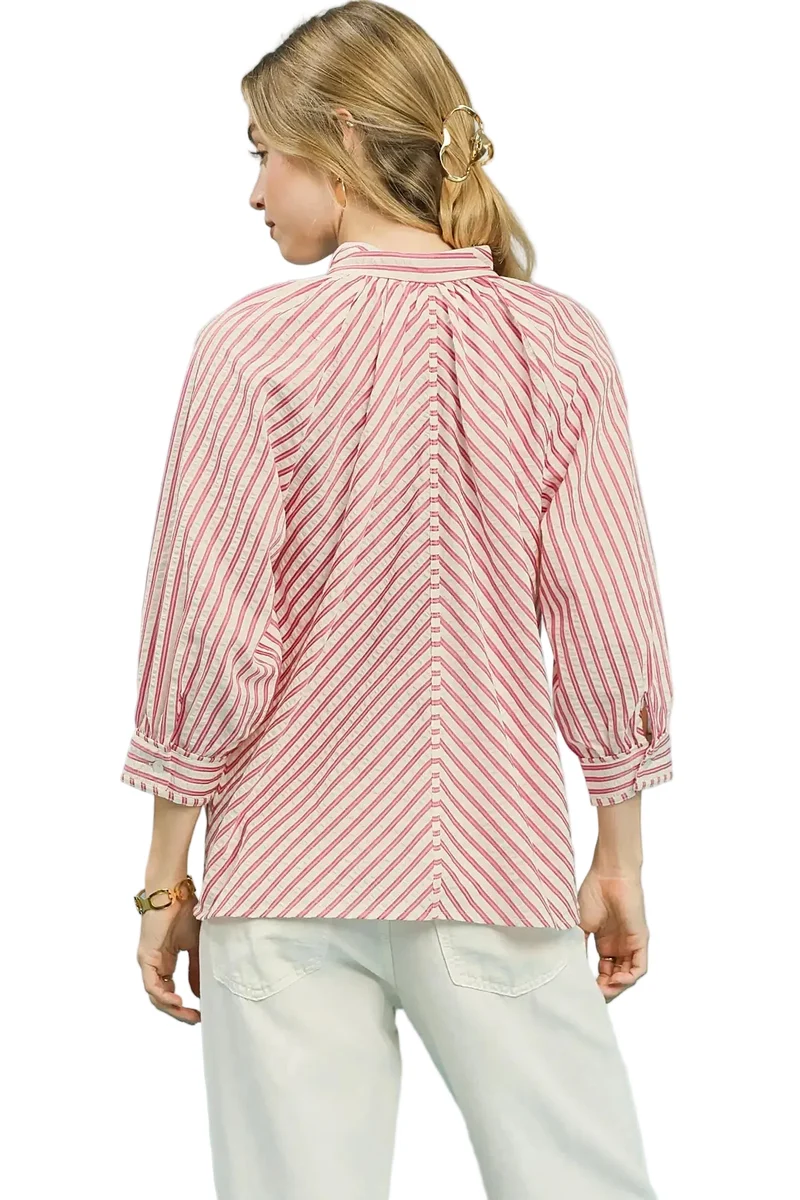 Stijlvolle gestreepte blouse met knoopsluiting en V-hals - moeiteloos chic voor elke gelegenheid