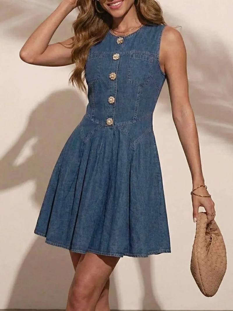 Elegante mouwloze denimjurk met decoratieve knopen en ritssluiting - 95% katoenmix