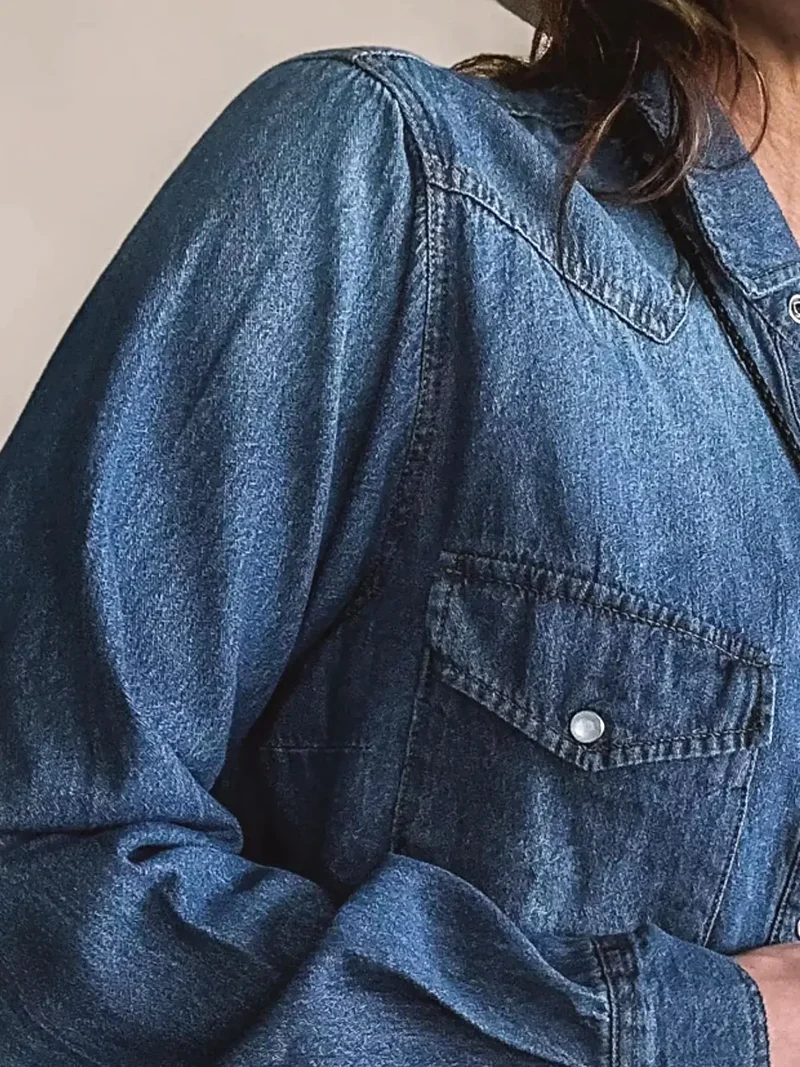 Gewassen denim overhemd met knoopsluiting voor heren - Met zakken, klassieke pasvorm, duurzame katoenmix