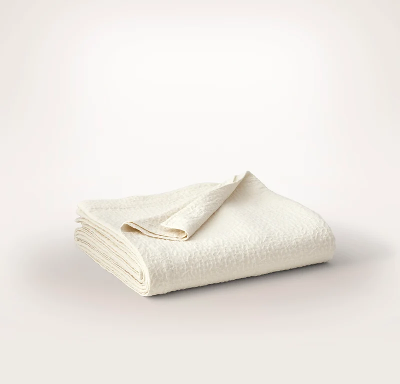 Dappled Vela Classic Coverlet - Cream