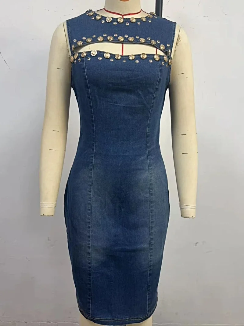 Stijlvolle mouwloze denim jurk met decoratieve uitsnijdingen - Licht elastisch ontwerp