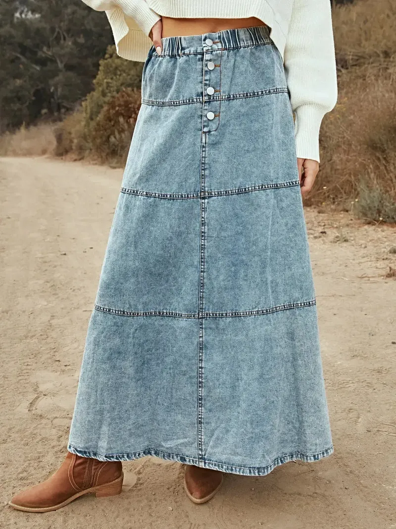 Elegante maxi-rok van denim met knoopsluiting aan de voorkant en meerdere lagen voor een tijdloze stijl en optimaal comfort.