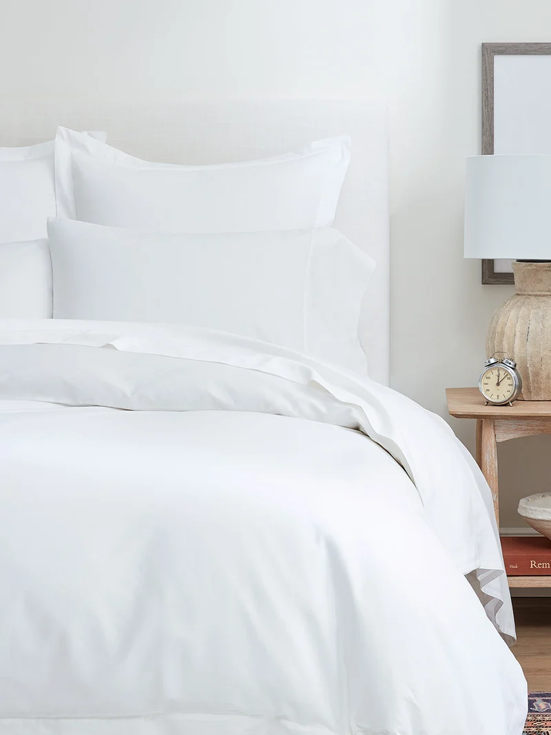 Signature Hemmed Flat Sheet - White