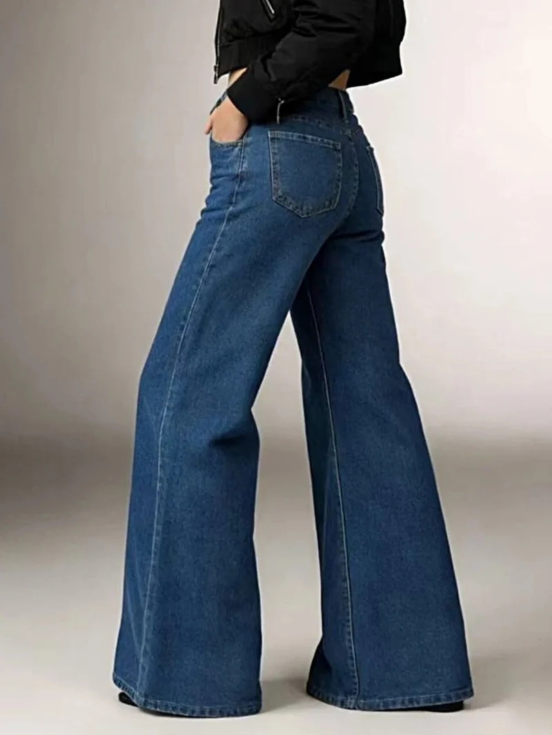 Jeans met hoge taille en uitlopende pijpen