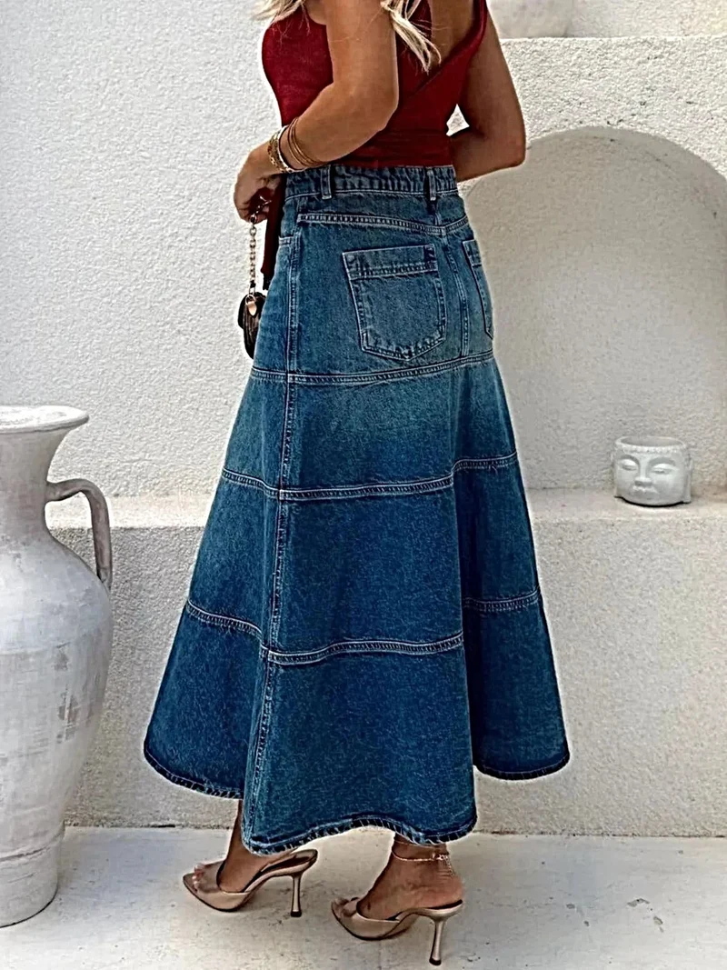Luxe denim rok met hoge taille en ceintuur, gemaakt van een niet-elastische 95% rayonmix, elegante pasvorm.