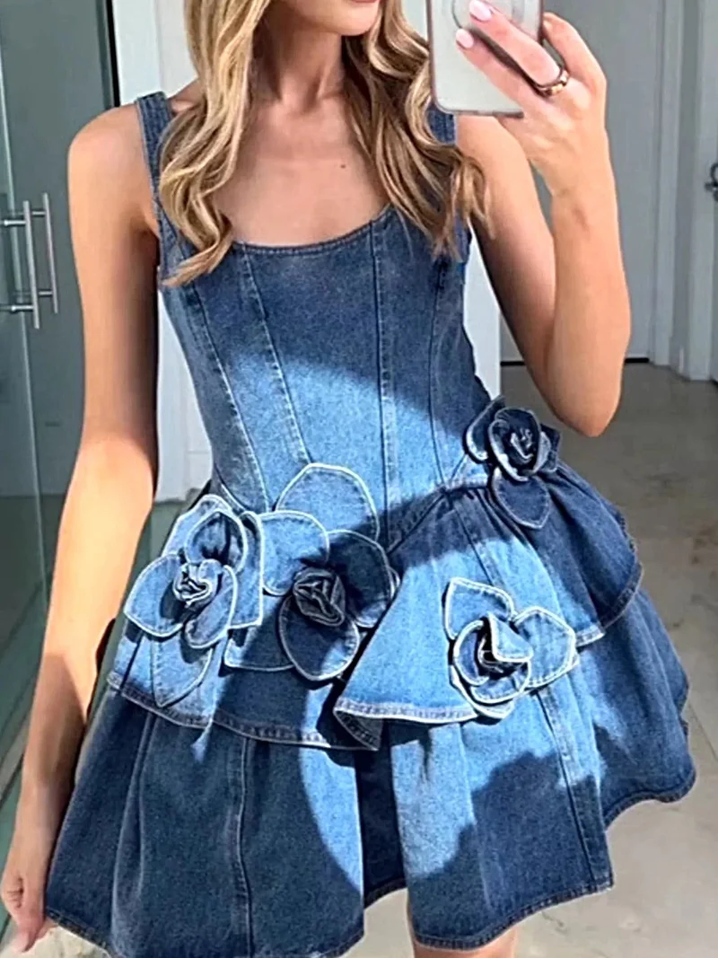 Luxe denimjurk met ruches - gelaagd bloemenpatroon, 100% polyester, elegante zomerstijl