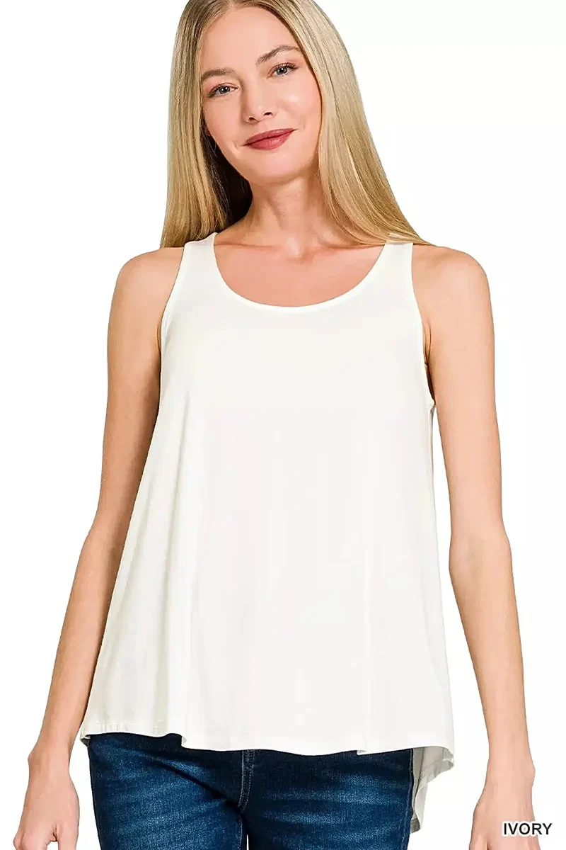 Dames tanktop met zwierige zoom - Lichtgewicht mouwloos T-shirt van rayon voor een moeiteloze zomerse stijl.