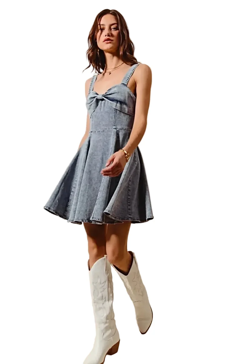 Elegante denim jurk met wijde pijpen en een unieke strik - Mineraalgewassen vintage stijl