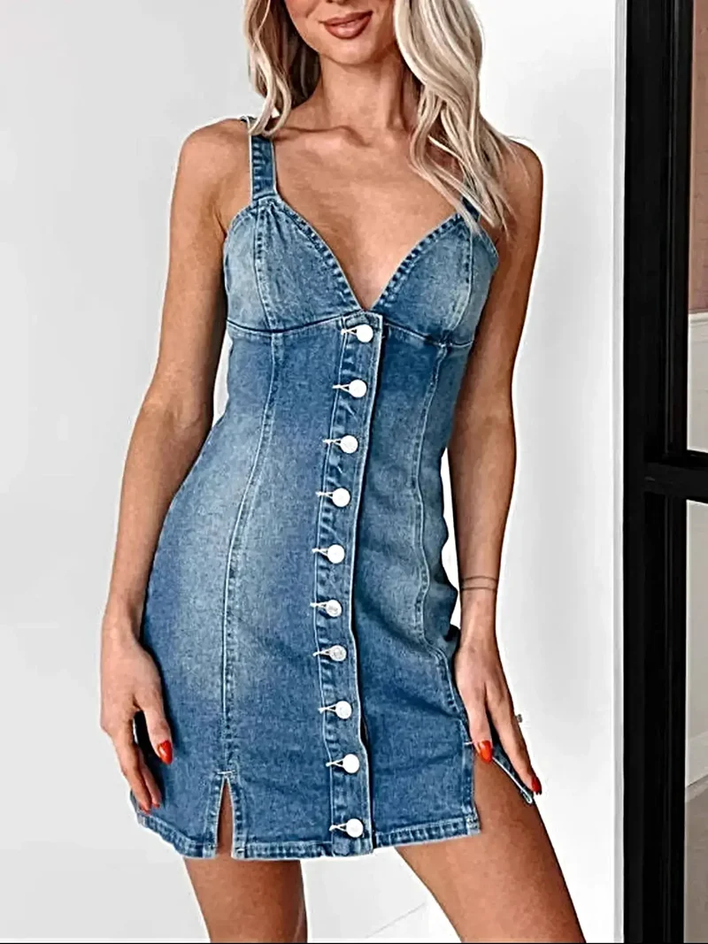 Licht elastische denim minijurk met knoopsluiting aan de voorkant en sweetheart-halslijn - chique stijl