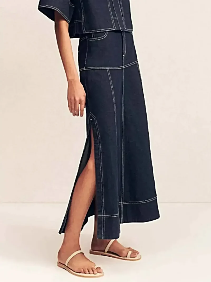 Hoge taille denim rok met zijsplit en contrasterende stiksels – elegante maxi-rok voor een moderne stijl