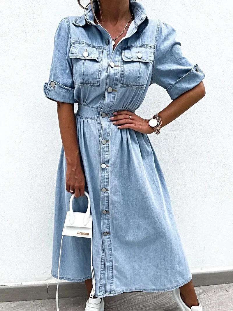 Elegante blousejurk met knoopsluiting, oprolbare mouwen en zakken, ook verkrijgbaar in grote maten.