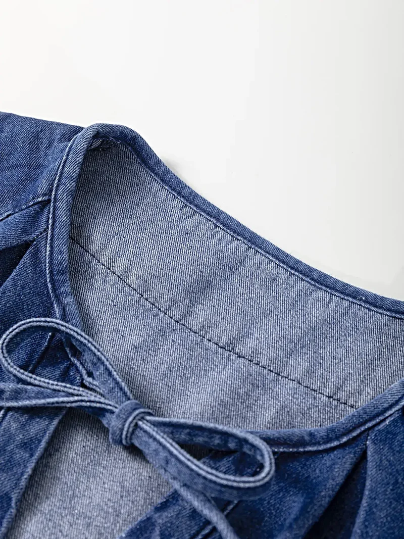 Elegante denimjurk met hoge taille, trekkoord en pofmouwen - minilengte