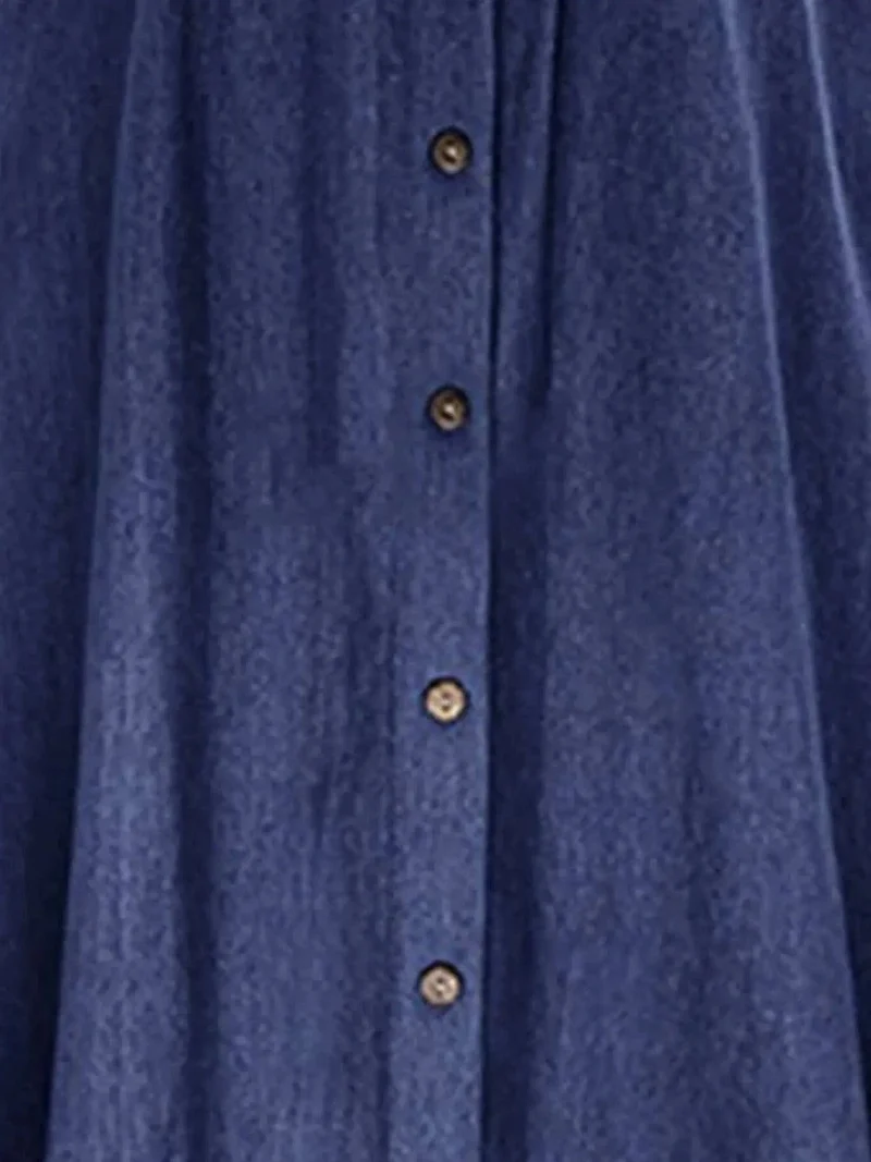 A-lijn rok met knoopsluiting aan de voorkant en zakken, 100% polyester, stijlvol en comfortabel.