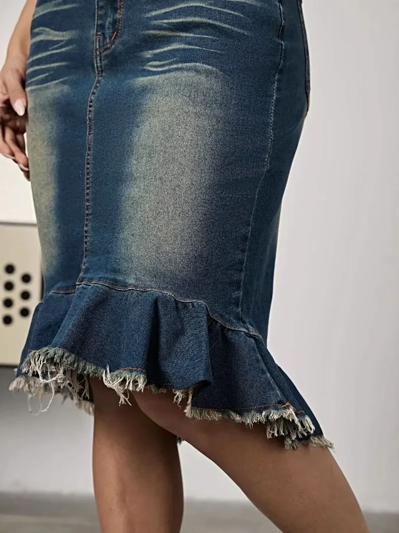 Elegante denim zeemeerminnenrok met onafgewerkte zoom, zakken en lichte stretch - Geïmporteerde mode