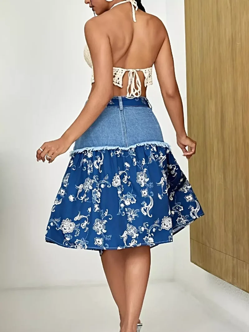 Luxe denim rok met bloemenprint, gerafelde zoom en ruches - 85% katoen, 15% polyester