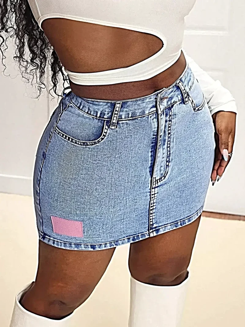 Elegante denim rok met hoge taille en zakken - licht elastisch, veelzijdig en een echte blikvanger.