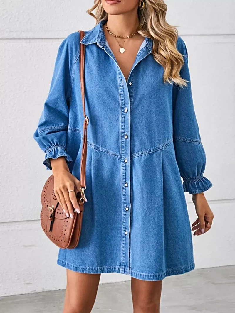 Elegante denim jurk met knoopsluiting aan de voorkant en ruches aan de manchetten - 90% polyester, niet elastisch, geïmporteerd