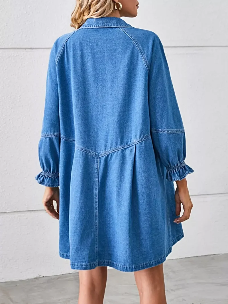 Elegante denim jurk met knoopsluiting aan de voorkant en ruches aan de manchetten - 90% polyester, niet elastisch, geïmporteerd
