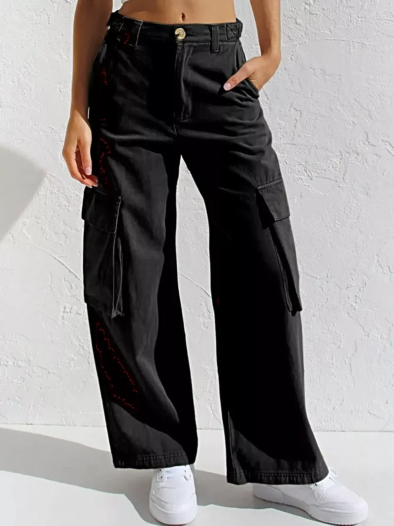 Elegante cargo jeans met hoge taille, zakken en een stijlvolle wijde pijp.