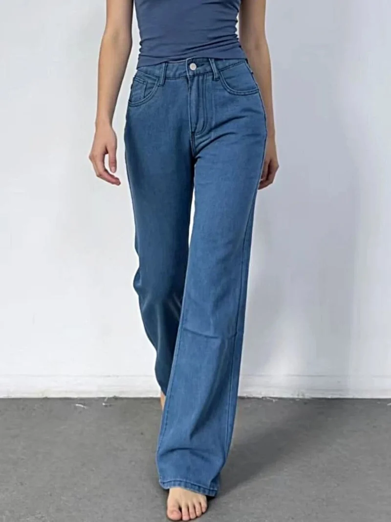 Jeans met vlinderrug voor dames - Stijlvol model met wijde pijpen, zakken, 85% katoen.