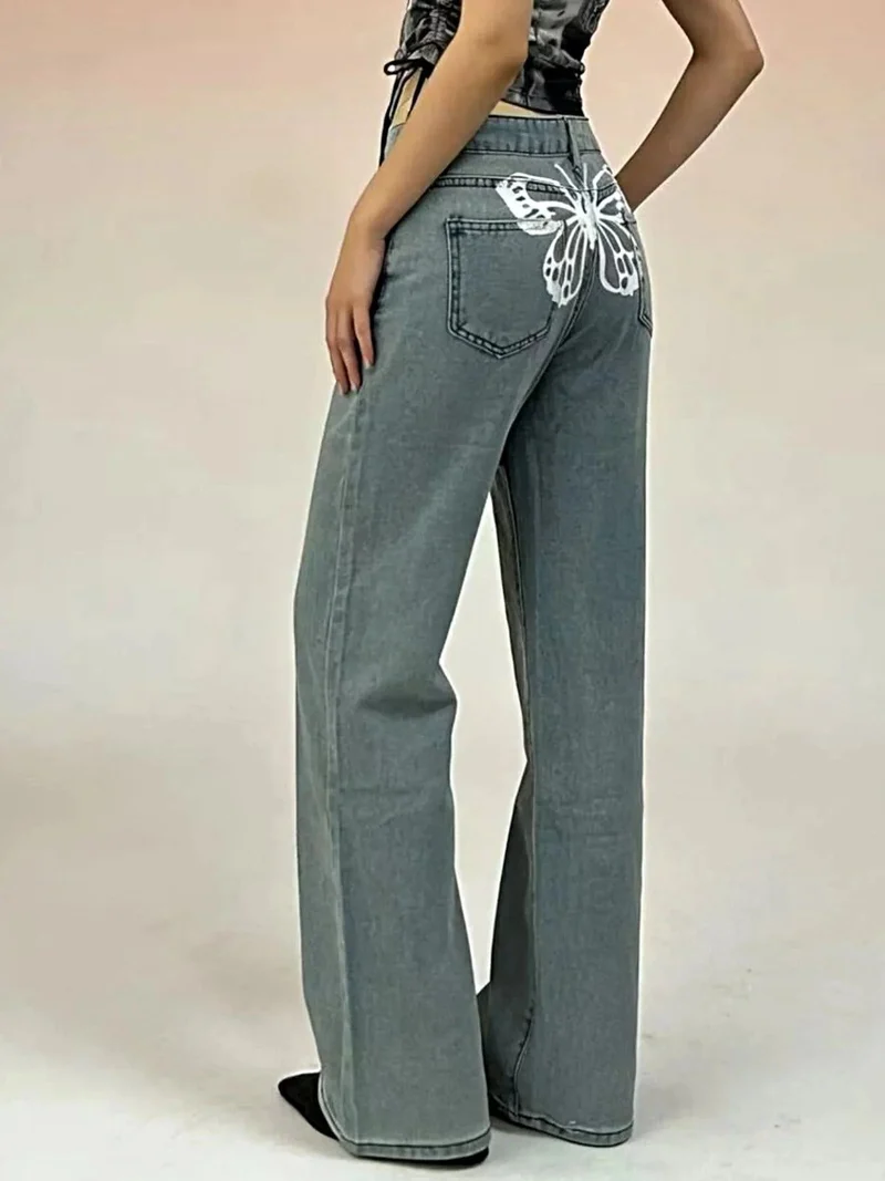 Jeans met vlinderrug voor dames - Stijlvol model met wijde pijpen, zakken, 85% katoen.