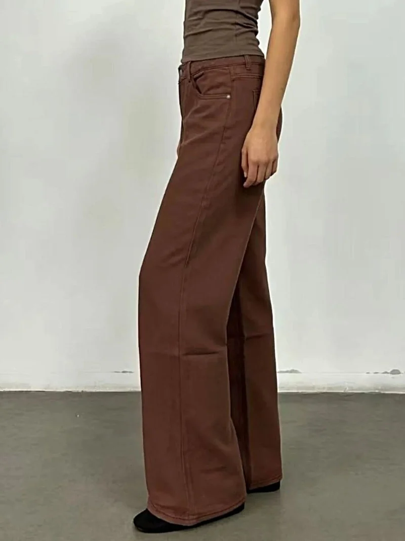 Jeans met vlinderrug voor dames - Stijlvol model met wijde pijpen, zakken, 85% katoen.
