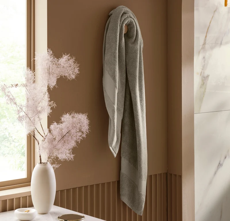 Neville Plush Bath Towel Virtual Set - Error Handling