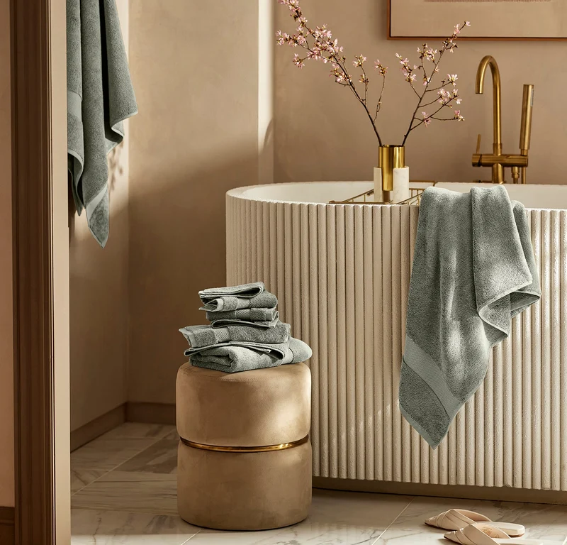 Neville Plush Bath Towel Virtual Set - Error Handling