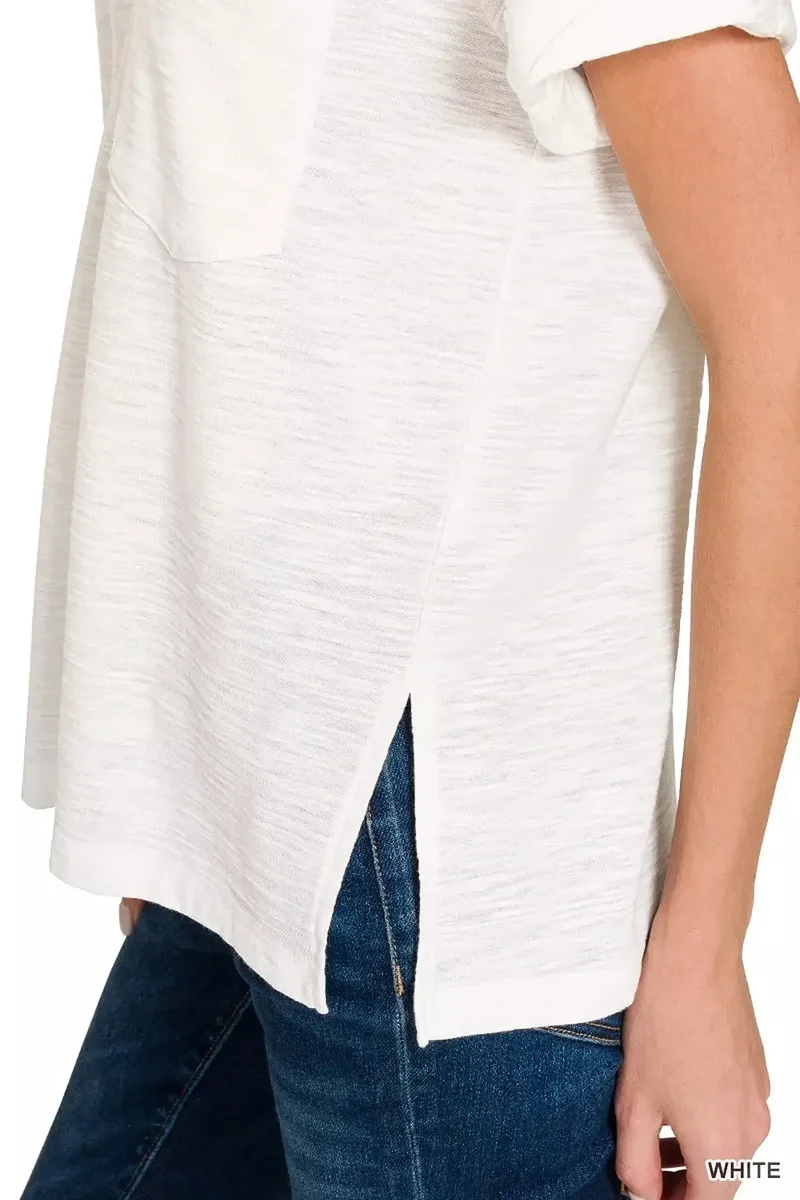 V-hals T-shirt van slubstof met opgerolde korte mouwen - Chique casual stijl voor elke dag