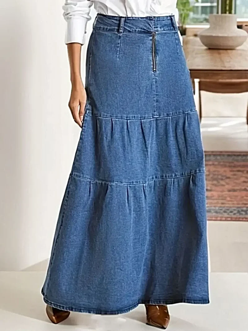 Luxe maxi-rok van denim met meerdere lagen, ritssluiting en plooien.