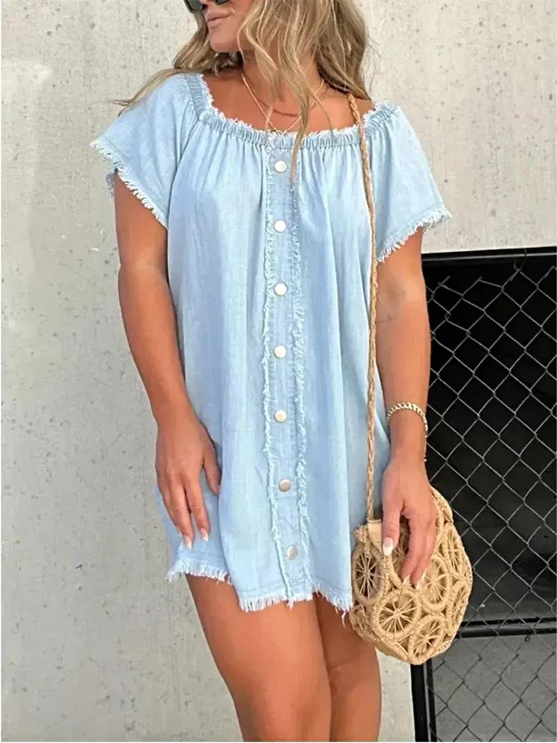 Plus size mini-jurk met onafgewerkte zoom en knoopjes - Elegantie van licht elastische denim