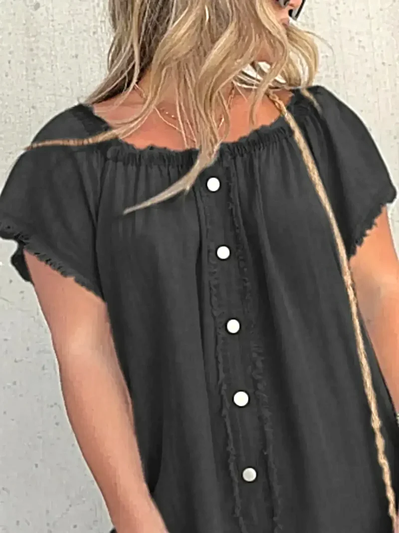 Plus size mini-jurk met onafgewerkte zoom en knoopjes - Elegantie van licht elastische denim
