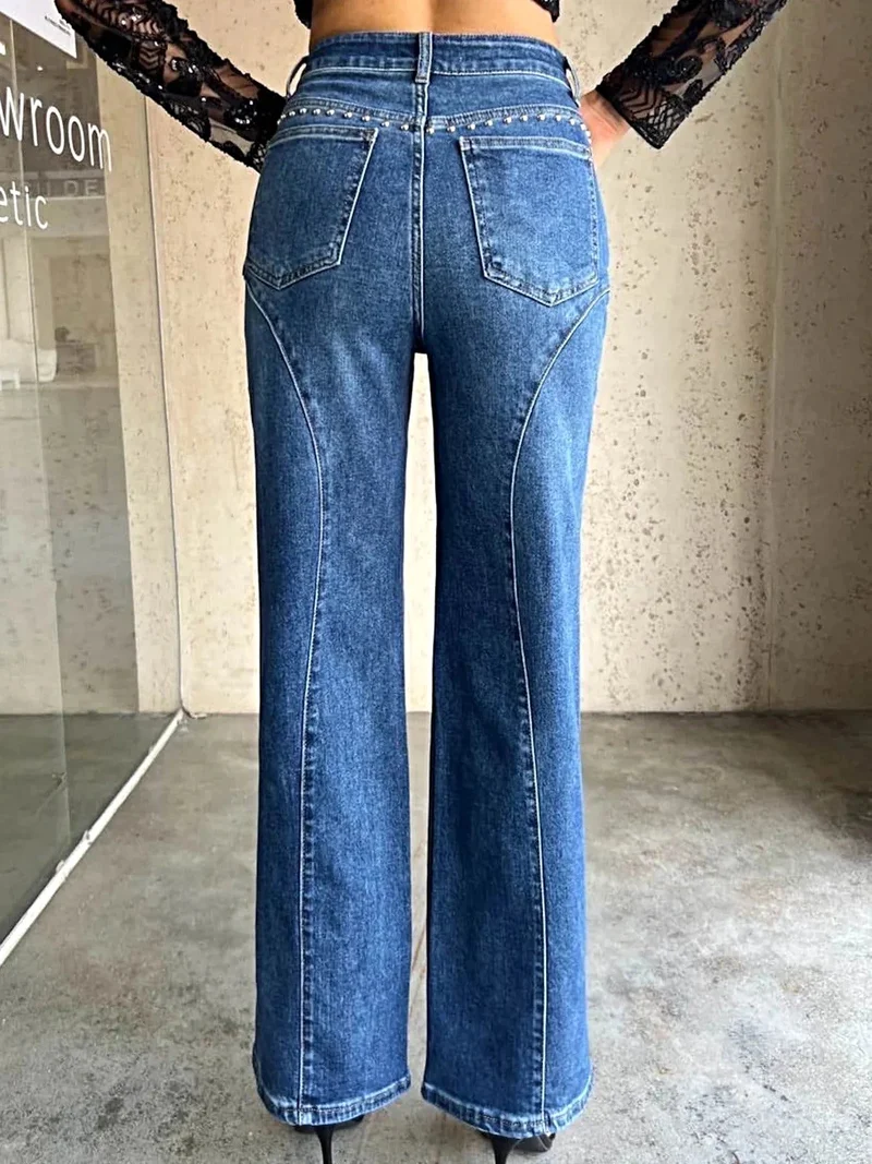 Luxe jeans met wijde pijpen en studs - 95% rayon, geen stretch, machinewasbaar, elegante pasvorm