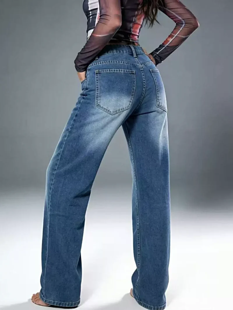 Elegante jeans met wijde pijpen en vintage wassing - 85% katoen, met zakken, tijdloze stijl
