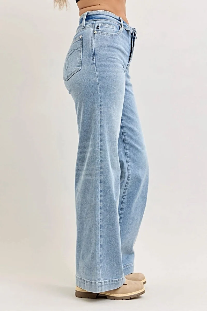 Judy Blue Retro Stijl Jeans - Middelhoge taille, wijde pijpen en omgeslagen tailleband