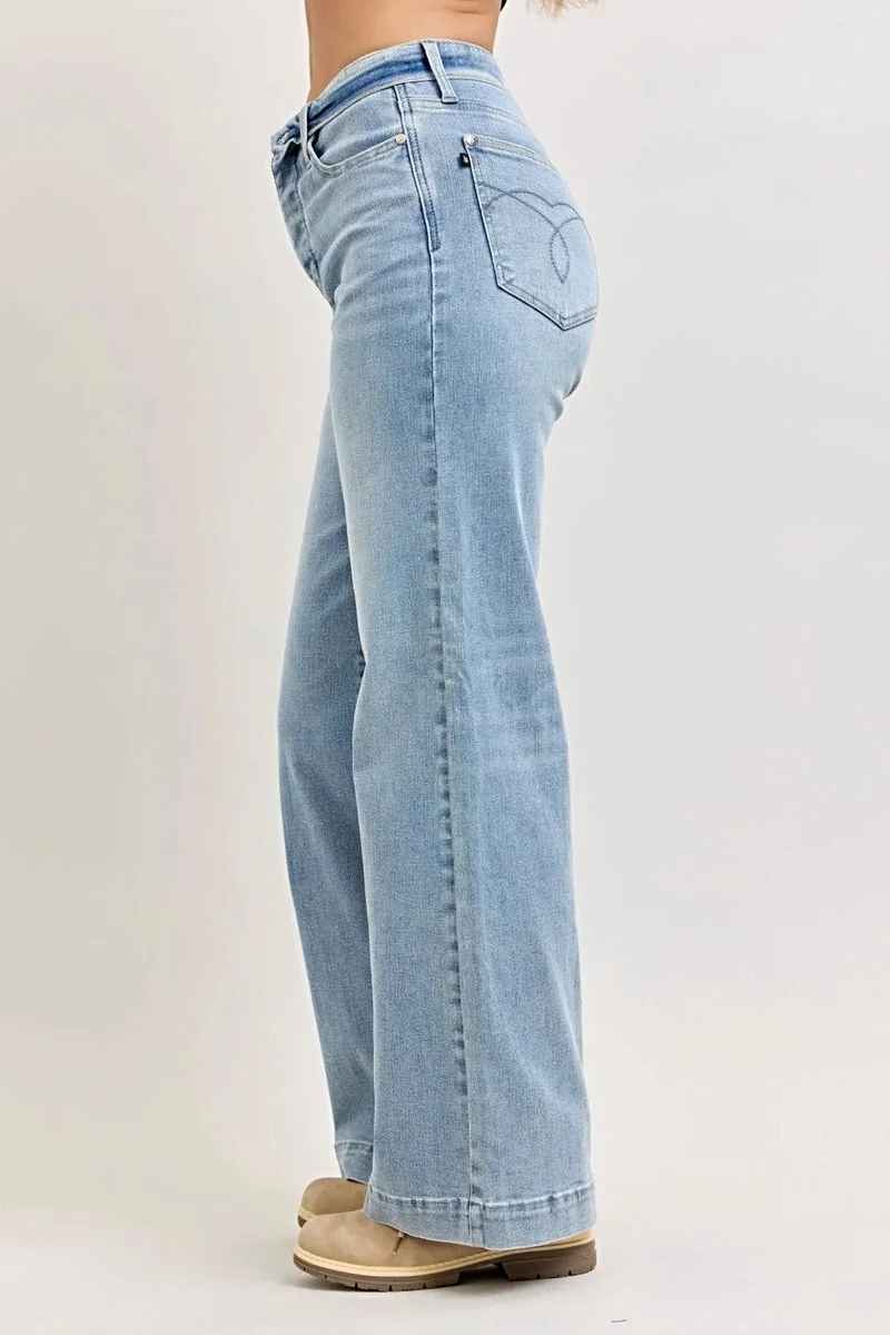 Judy Blue Retro Stijl Jeans - Middelhoge taille, wijde pijpen en omgeslagen tailleband