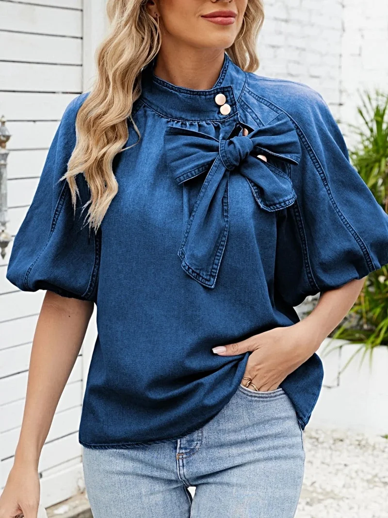 Stijlvol denim overhemd met strik en pofmouwen - elegante damestop van een rayonmix