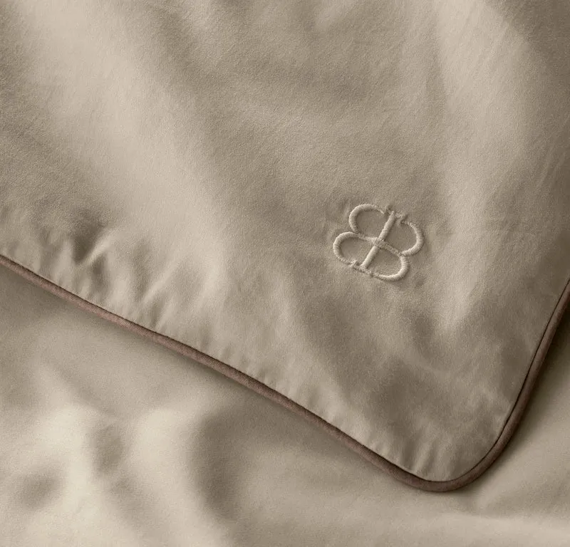 Signature Embellished Duvet Set - Oak/Walnut Piped Edge