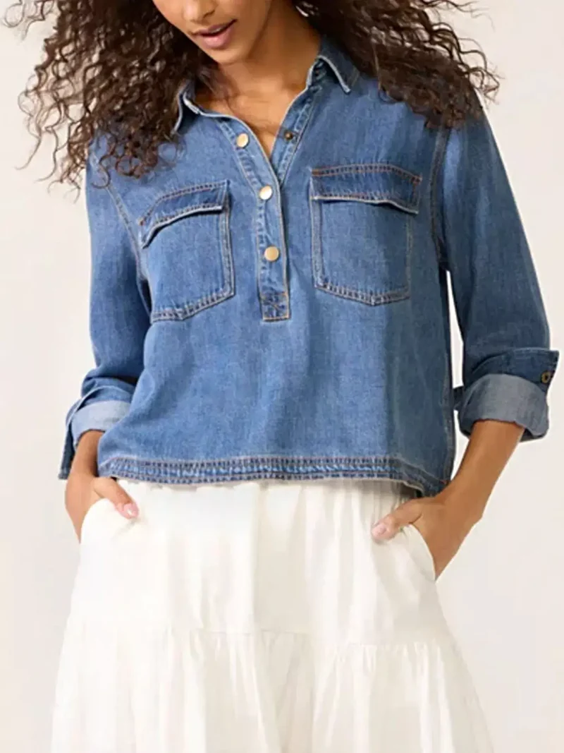Stijlvolle cropped denim top met knoopdetails en zakken – Trendsi